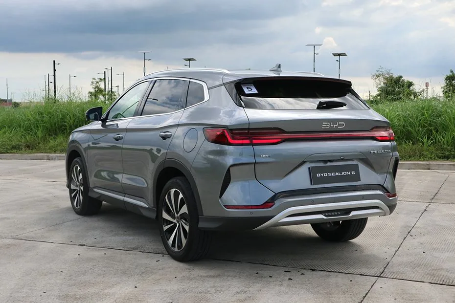 2026 BYD Sealion 06 DM-i 205 Pilot Pro PHEV SUV New Car gallery