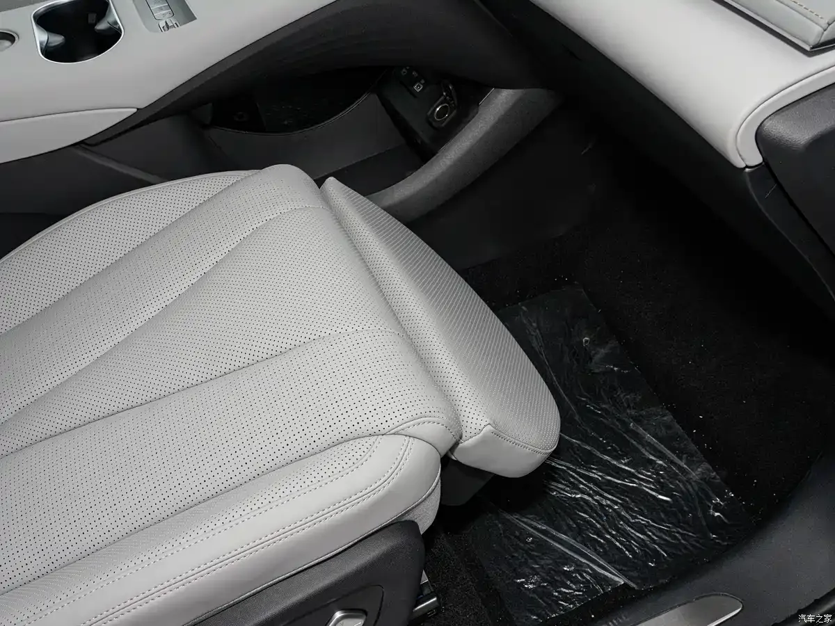 2026 BYD Sealion 06 EV 520 Pilot SUV New Car gallery