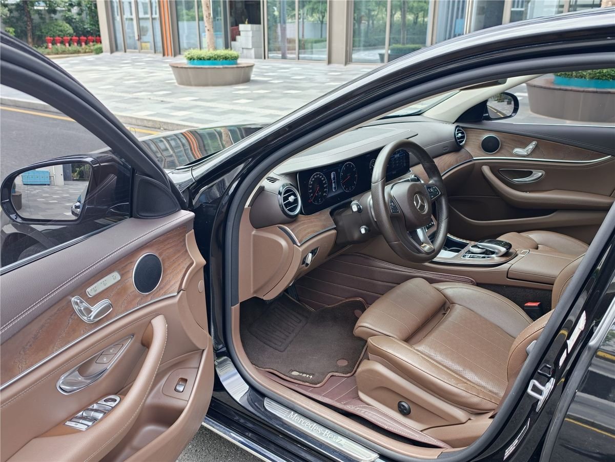 2018 Mercedes-Benz E-Class Facelift E 200 L Used Car gallery
