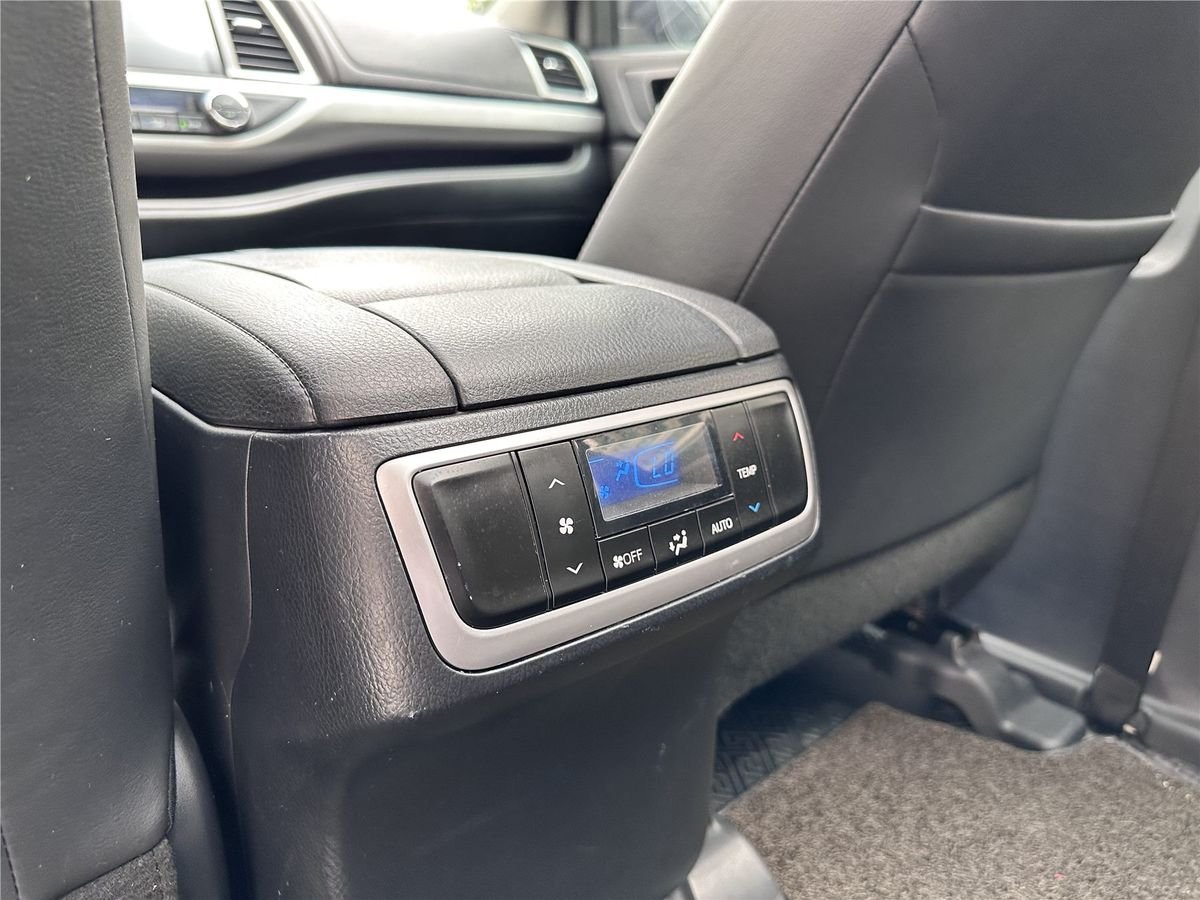 2018 Toyota Highlander 2.0T 4WD Luxury Edition 7 China V Used Car gallery