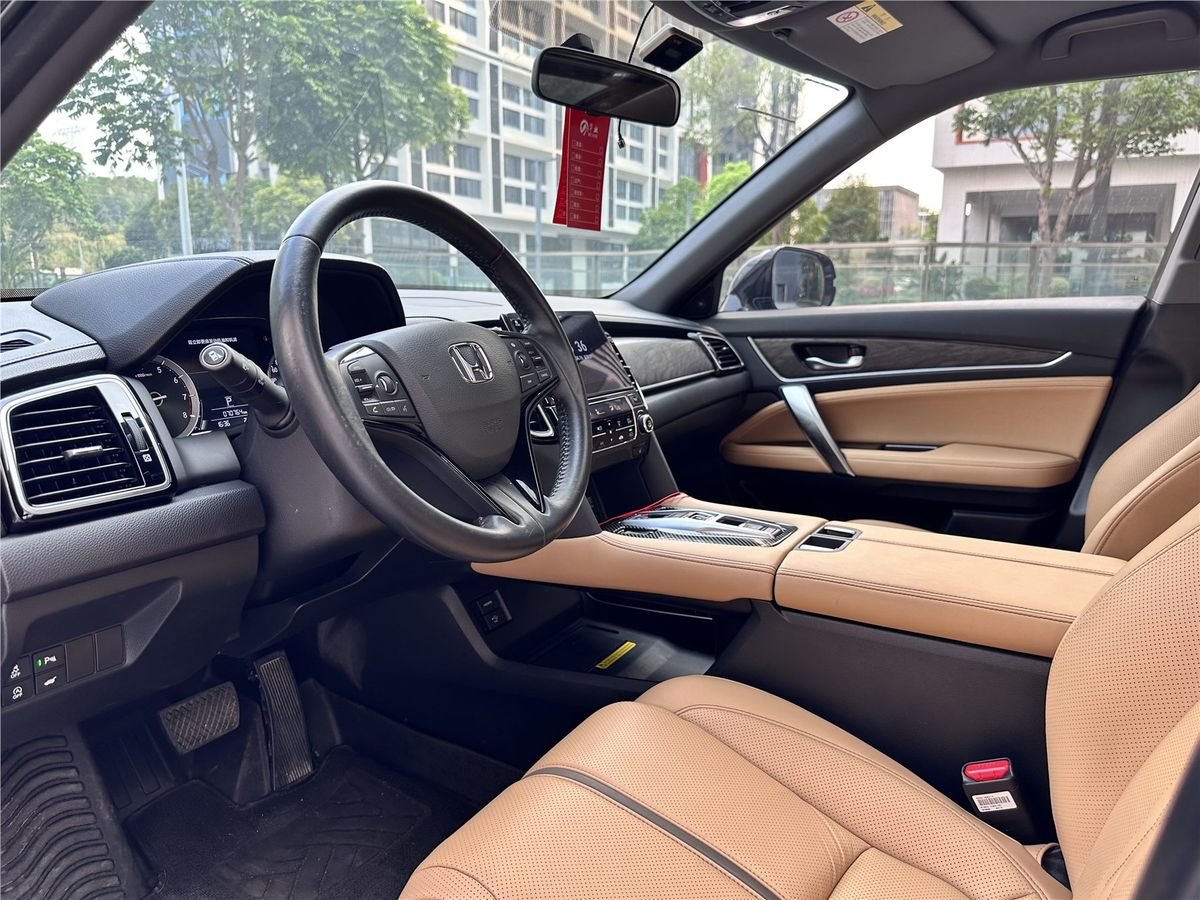 2020 Honda UR-V 370TURBO 2WD Used Car gallery