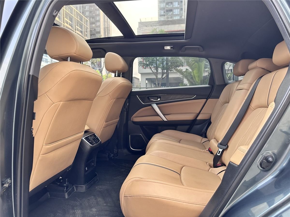 2020 Honda UR-V 370TURBO 2WD Used Car gallery