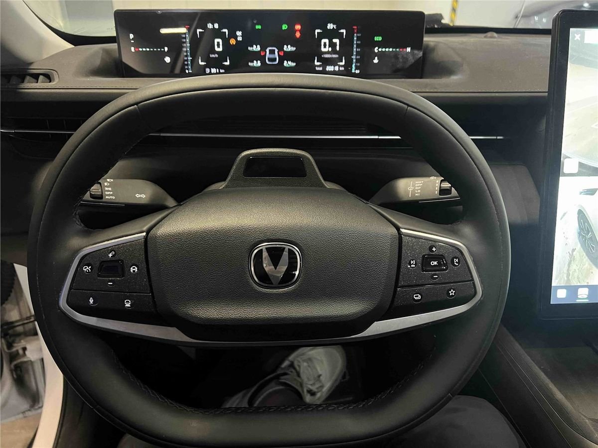 2023 Changan Lamore NE 1.5T GDI DCT Used Car gallery