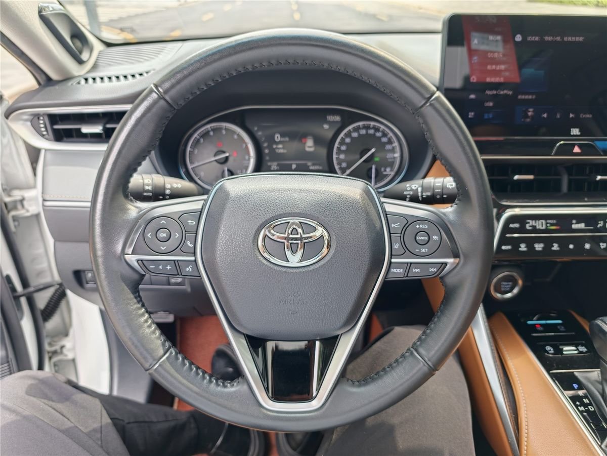2022 Toyota Venza 2.0L CVT2WD Premium Edition Used Car gallery