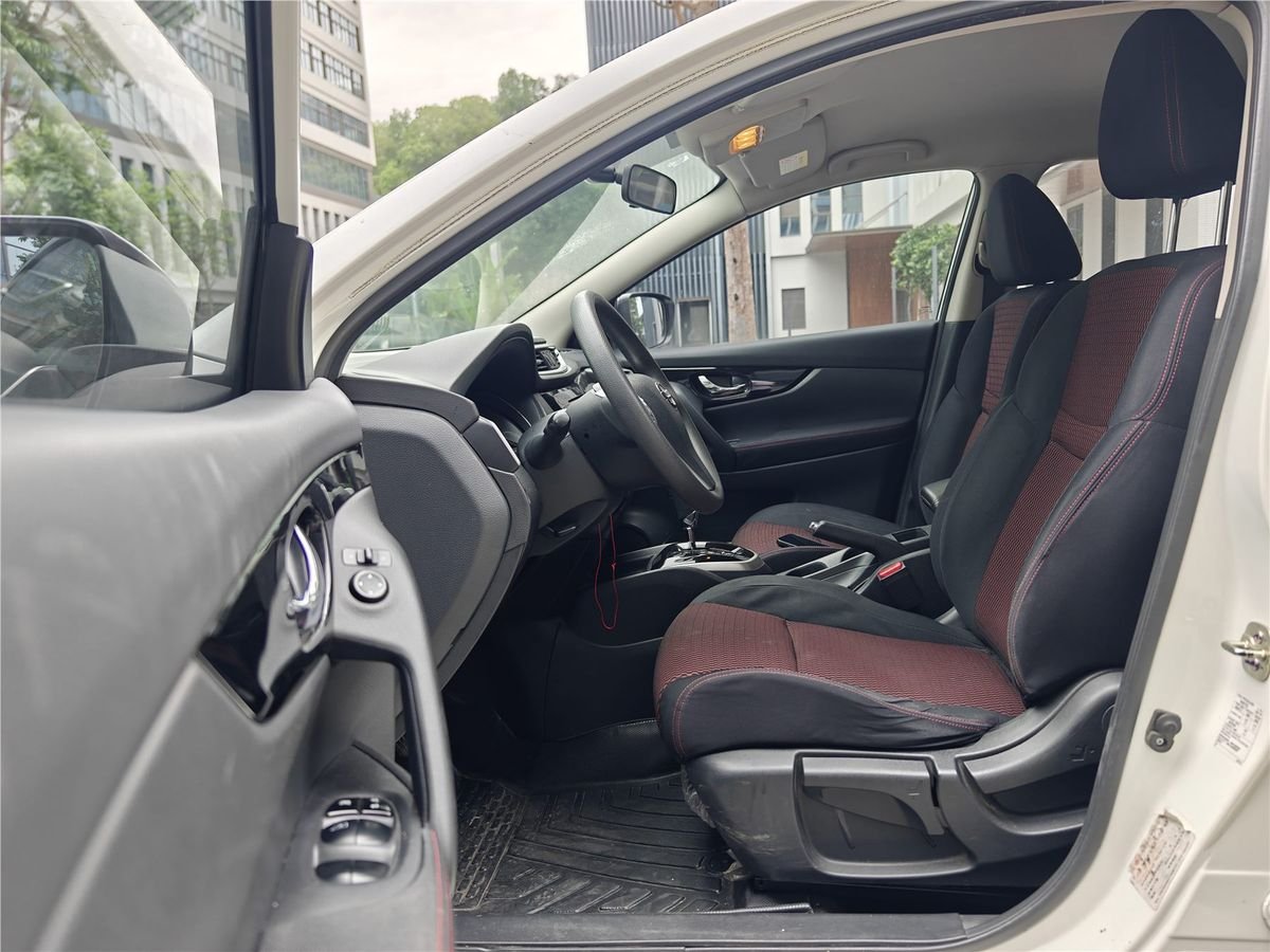 2017 Nissan Qashqai 2.0L CVT Elite Edition Used Car gallery