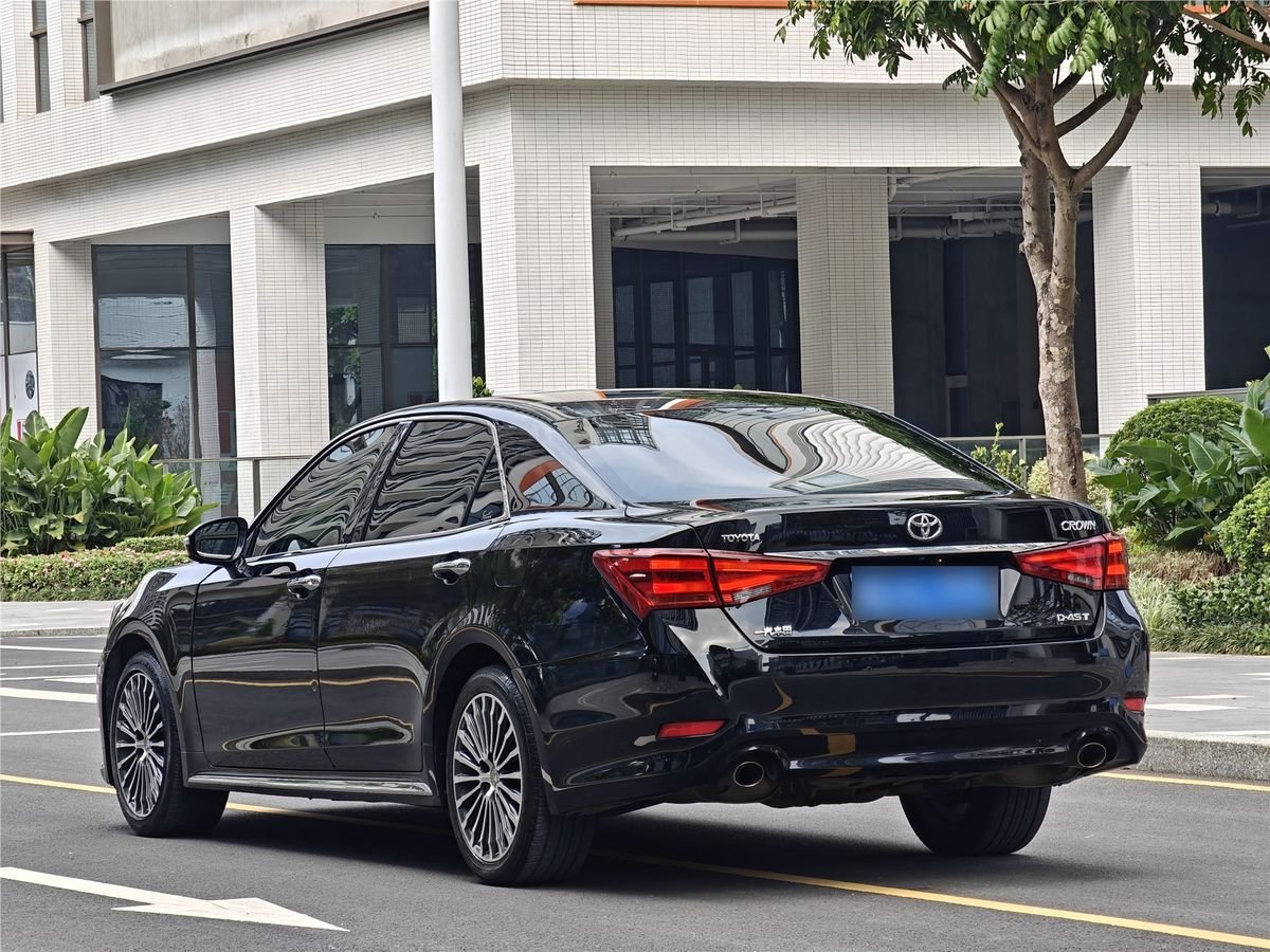 2018 Toyota Crown 2.0T Used Car gallery