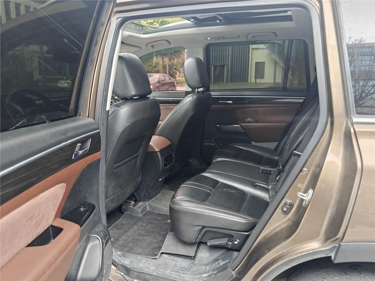 2017 GAC Trumpchi GS8 320T 2WD Luxury Edition（ ） Used Car gallery