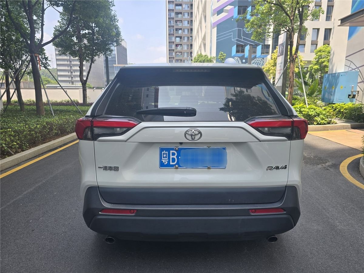 2021 Toyota RAV4 2.0L CVT2WD Used Car gallery