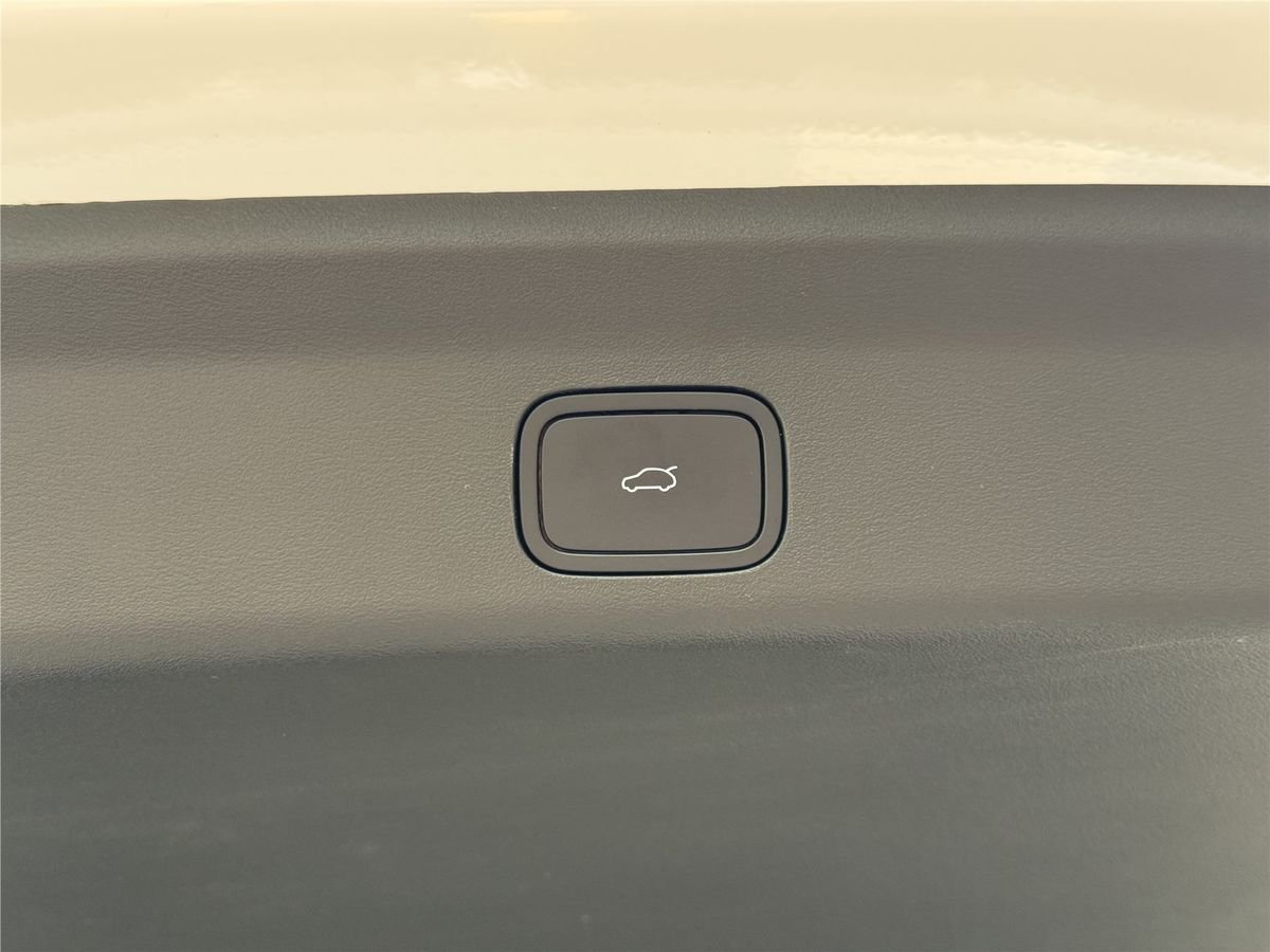 2025 Harmony Intelligent Mobility Alliance AITO M8 Max+ 53.4kWh 5 Used Car gallery