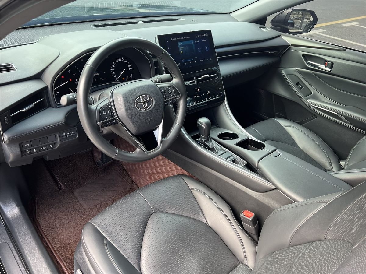 2023 Toyota Avalon 2.0L Luxury Edition Used Car gallery