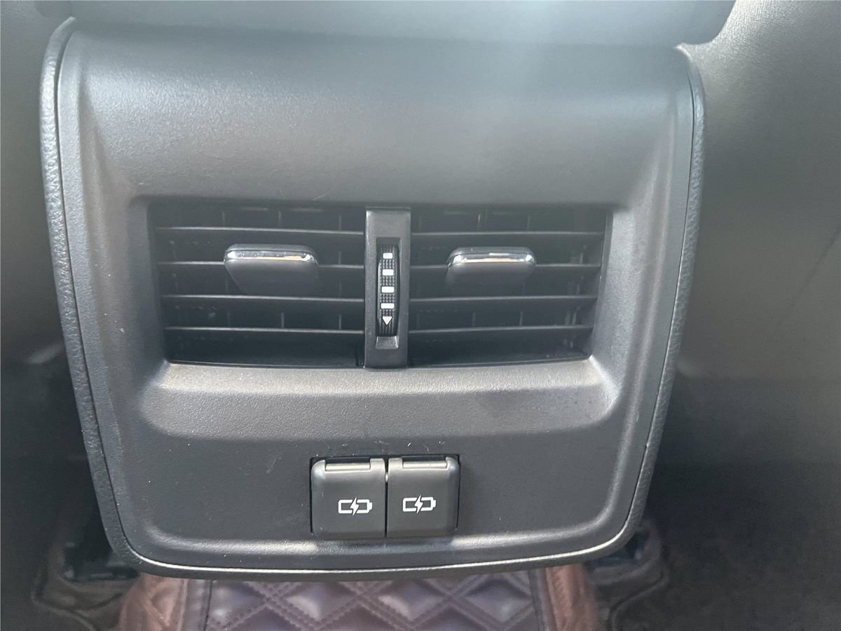 2023 Toyota Avalon 2.0L Luxury Edition Used Car gallery