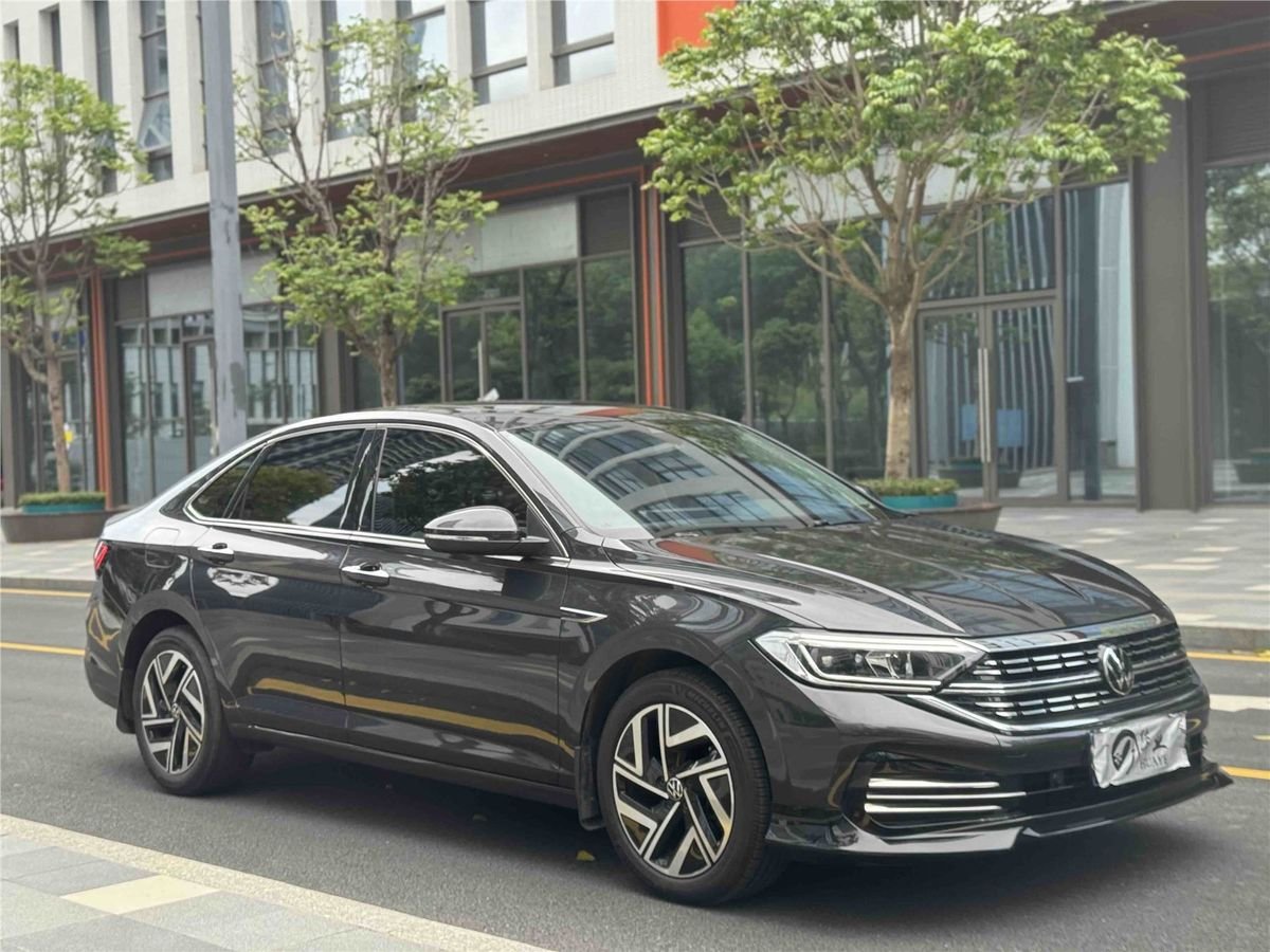 2023 Volkswagen Sagitar 300TSI DSG Used Car gallery