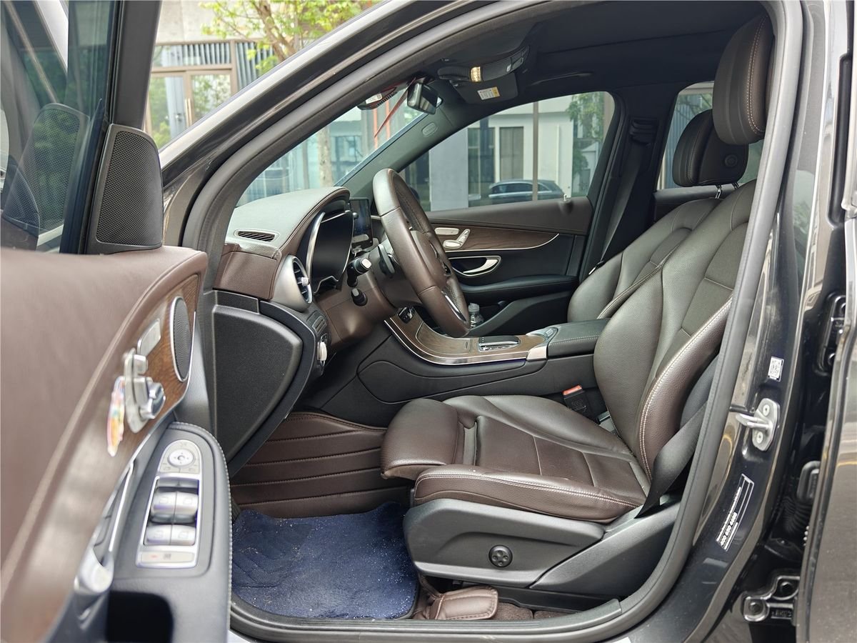 2022 Mercedes-Benz GLC Facelift GLC 260 L 4MATIC Used Car gallery