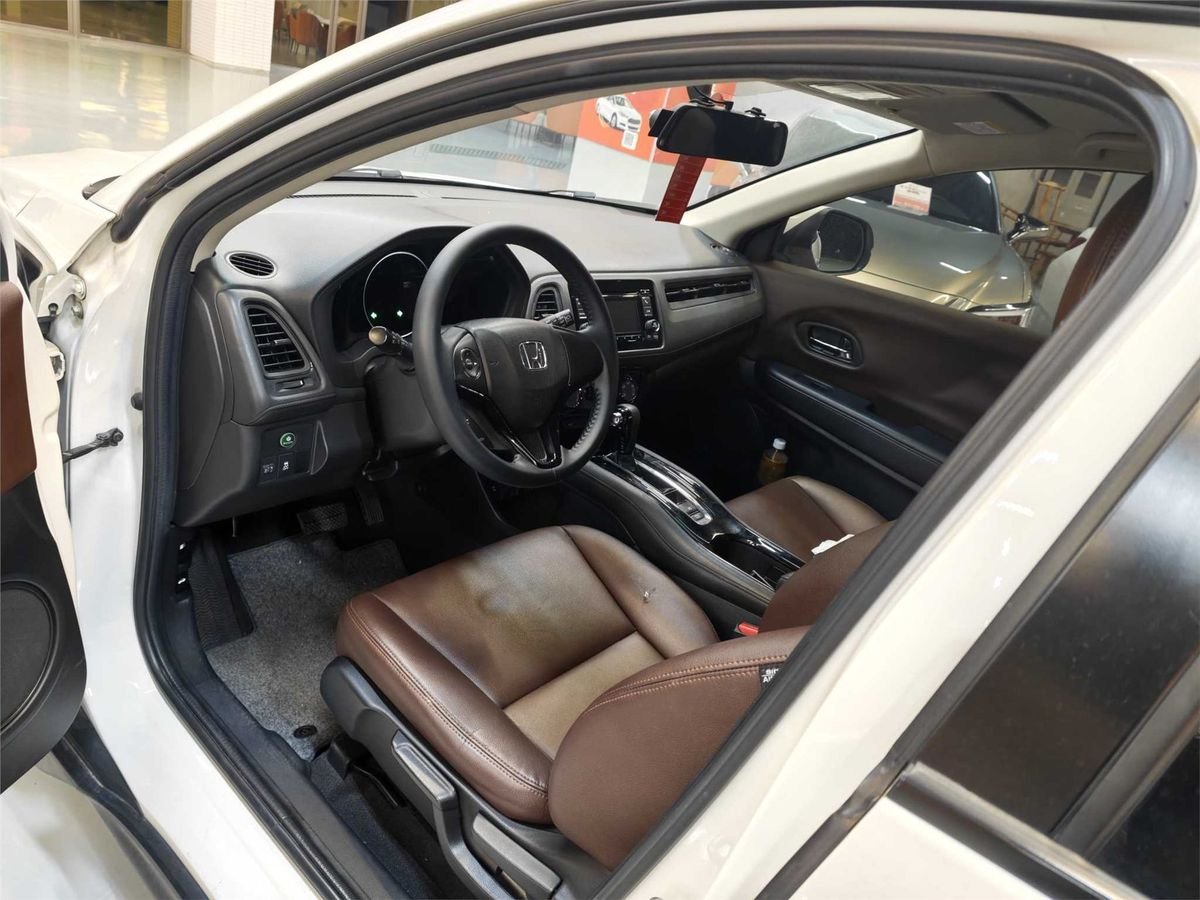 2015 Honda Vezel 1.8L CVT2WD Used Car gallery