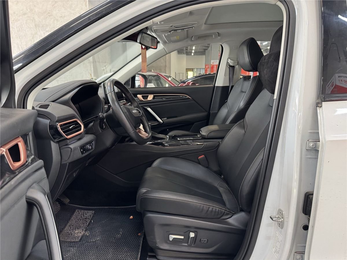 2019 Baojun RS-5 1.5T CVT Premium Edition China VI Used Car gallery