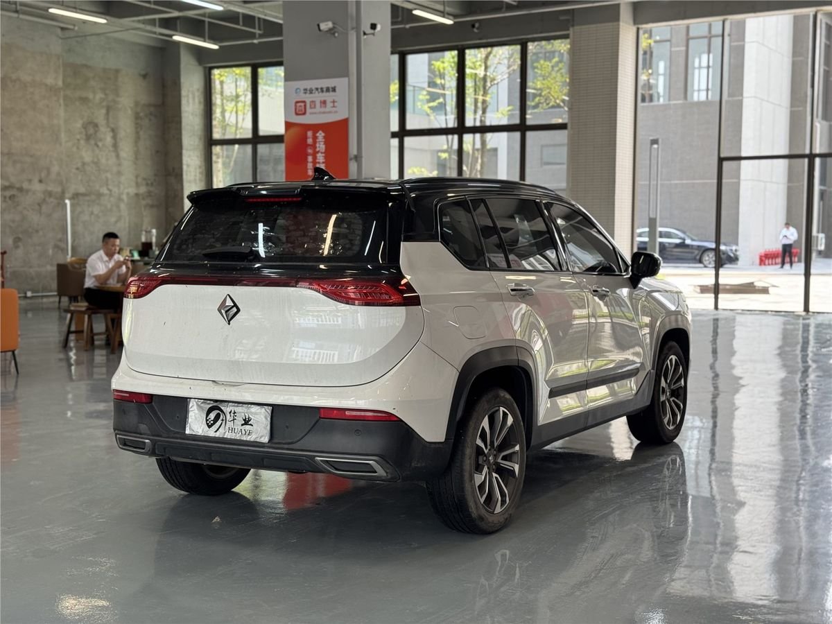 2019 Baojun RS-5 1.5T CVT Premium Edition China VI Used Car gallery