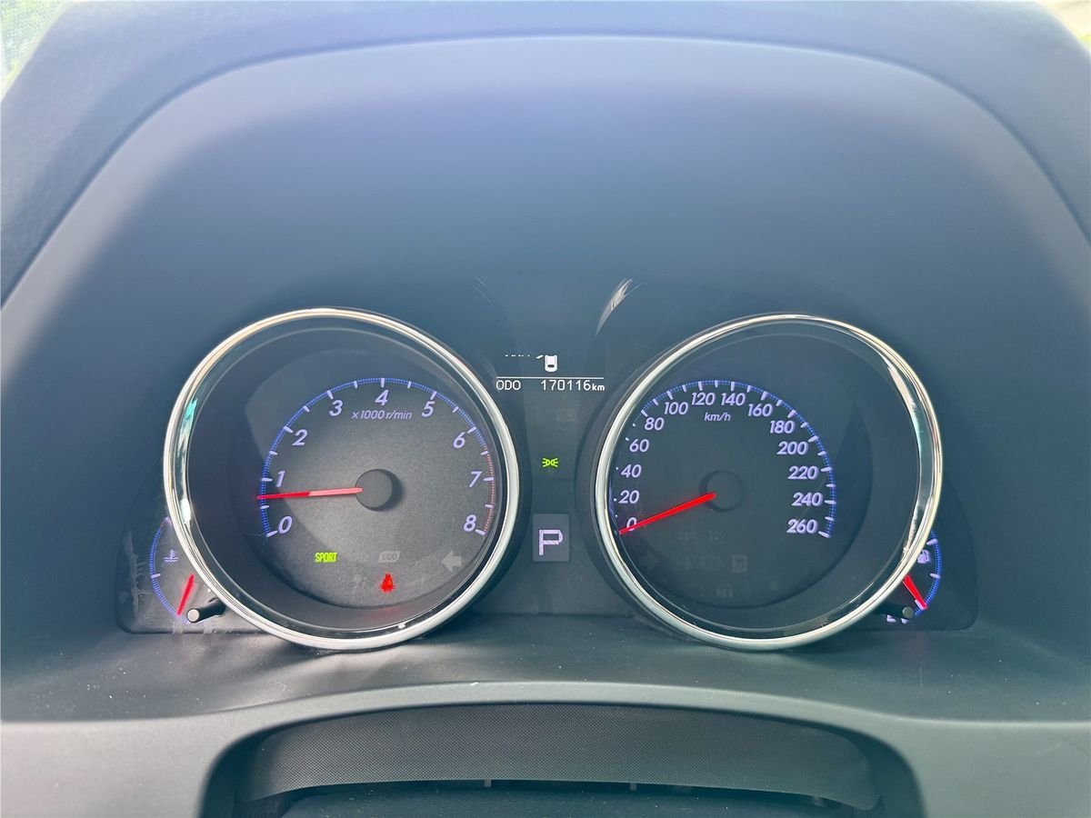 2013 Toyota Reiz 2.5V Used Car gallery