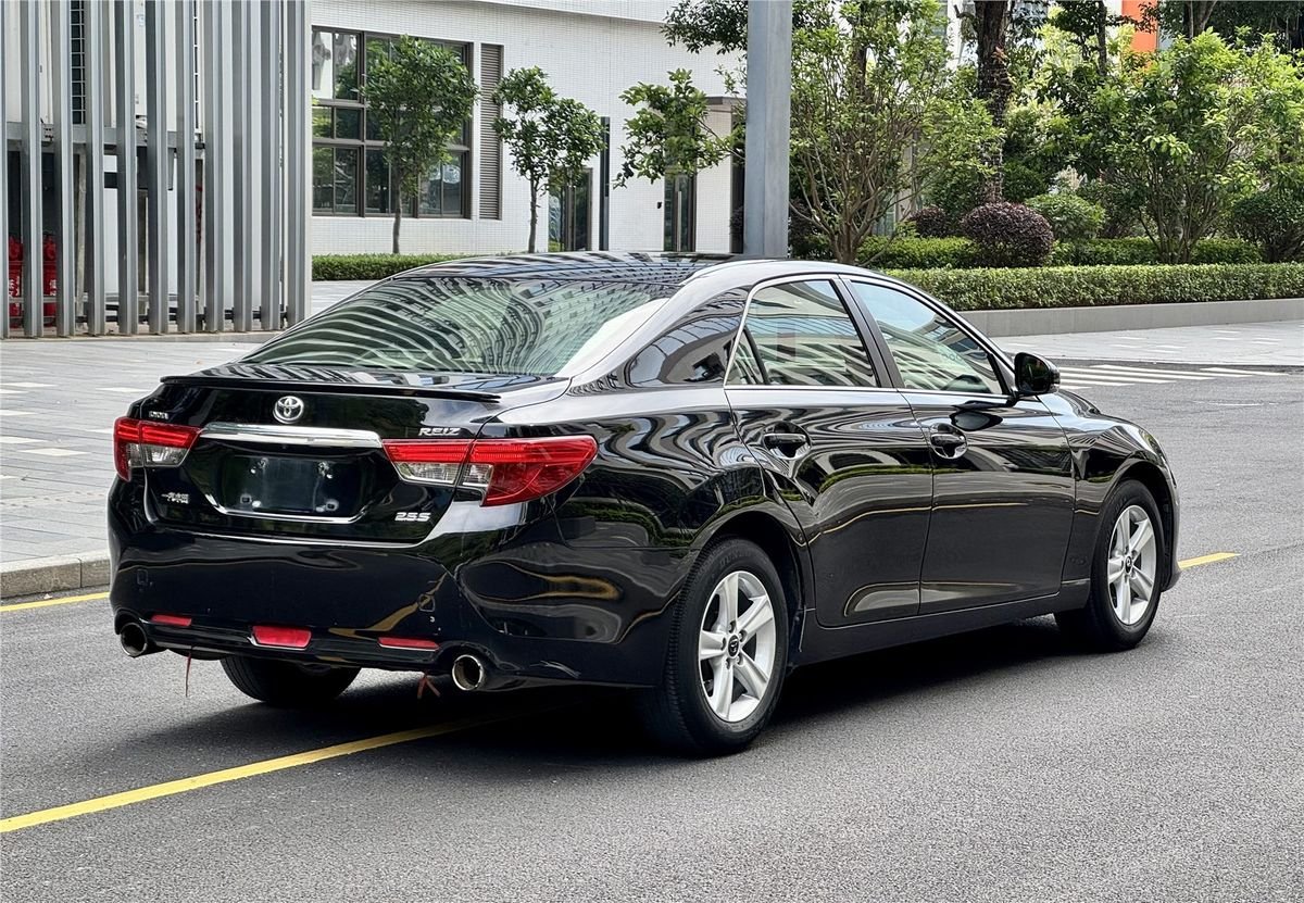 2013 Toyota Reiz 2.5S Used Car gallery