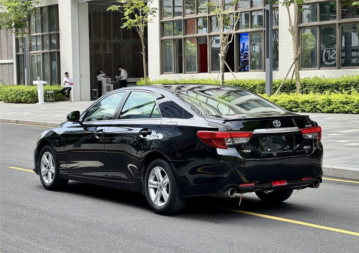 2013 Toyota Reiz 2.5S Used Car gallery
