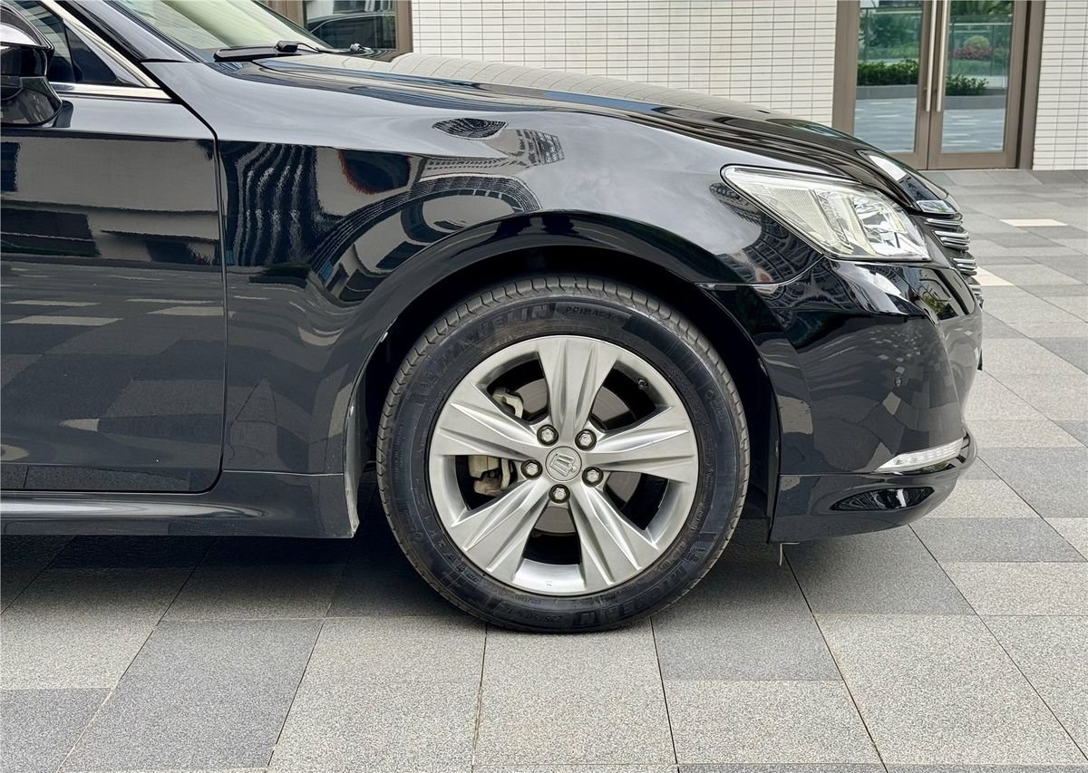2015 Toyota Crown 2.0T Used Car gallery