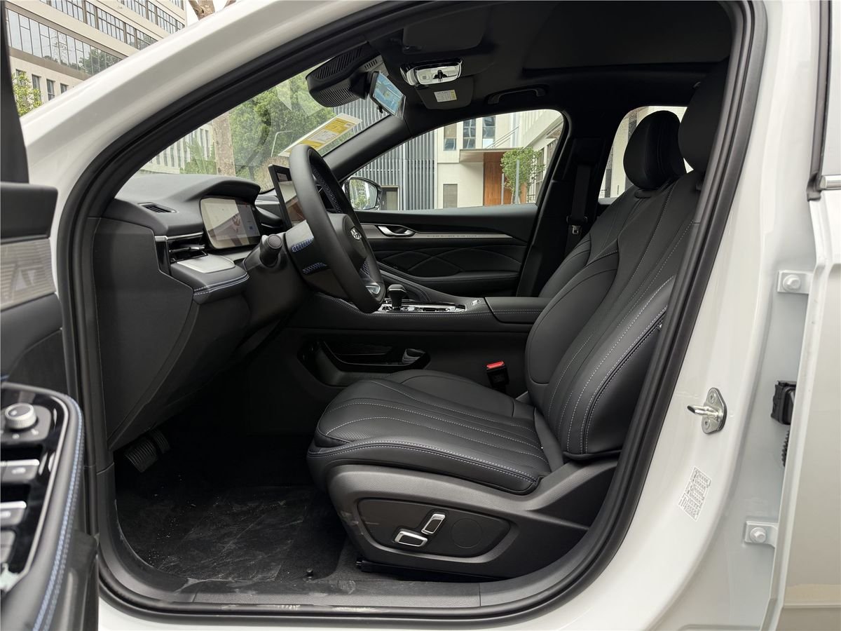 2026 Geely Preface 1.5TD Used Car gallery