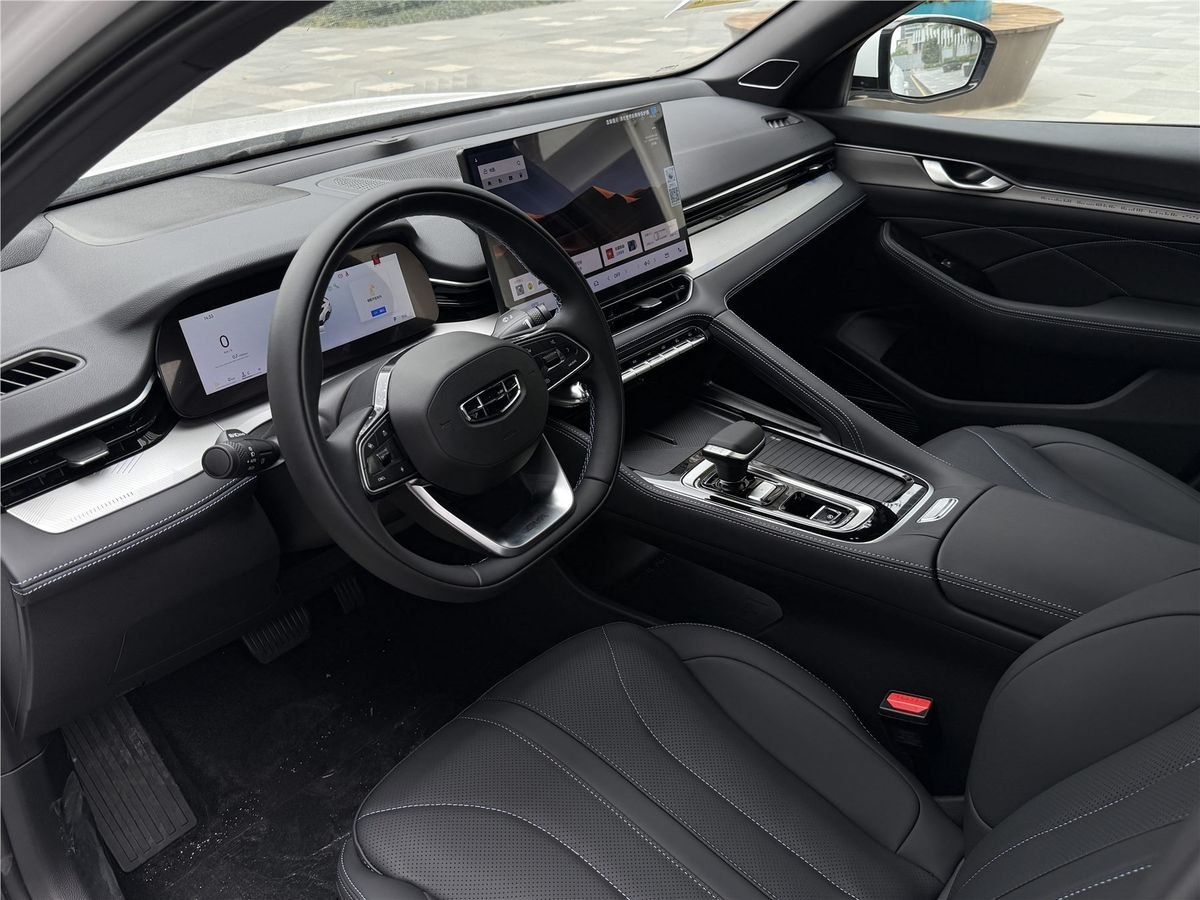 2026 Geely Preface 1.5TD Used Car gallery
