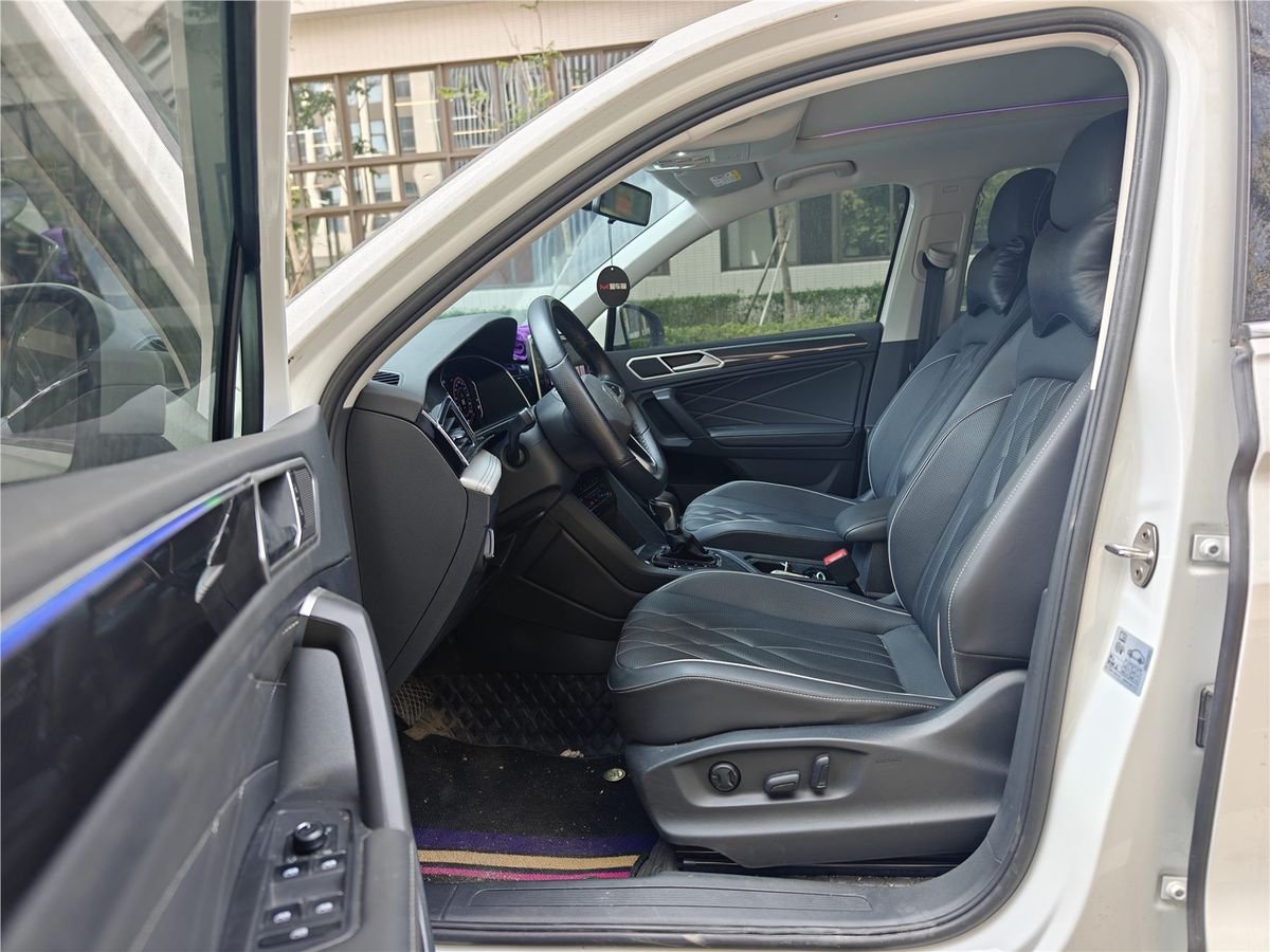 2024 Volkswagen Tiguan L 300TSI Automatic 2WD Used Car gallery