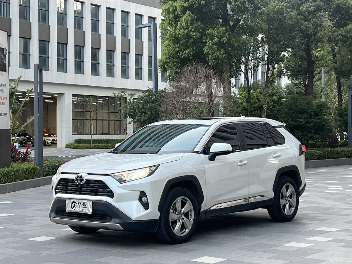 2022 Toyota RAV4 2.0L CVT2WD Plus Used Car