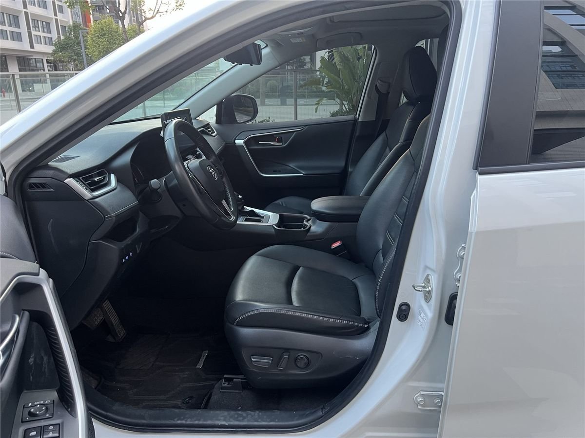 2022 Toyota RAV4 2.0L CVT2WD Plus Used Car gallery