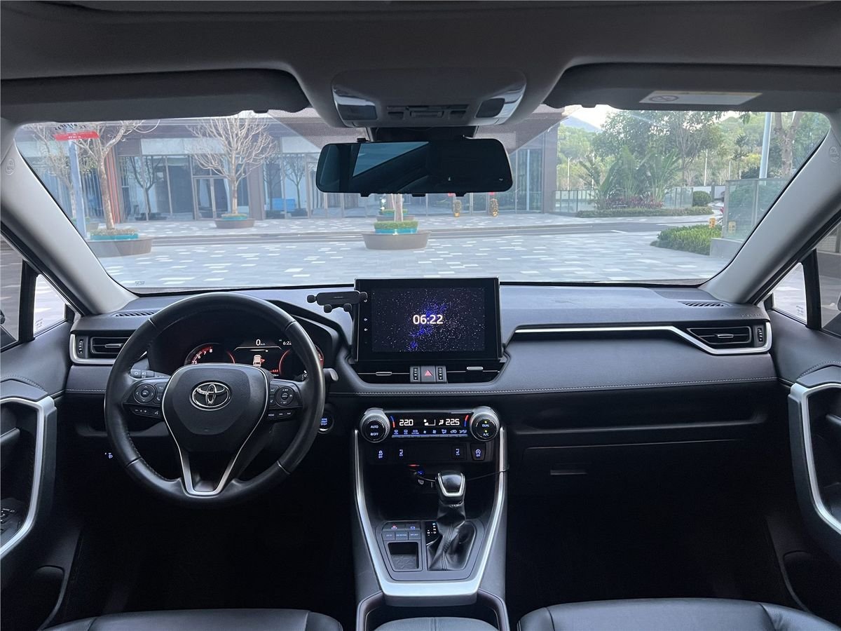 2022 Toyota RAV4 2.0L CVT2WD Plus Used Car gallery