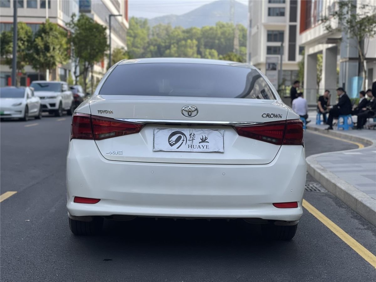2015 Toyota Crown 2.0T Used Car gallery